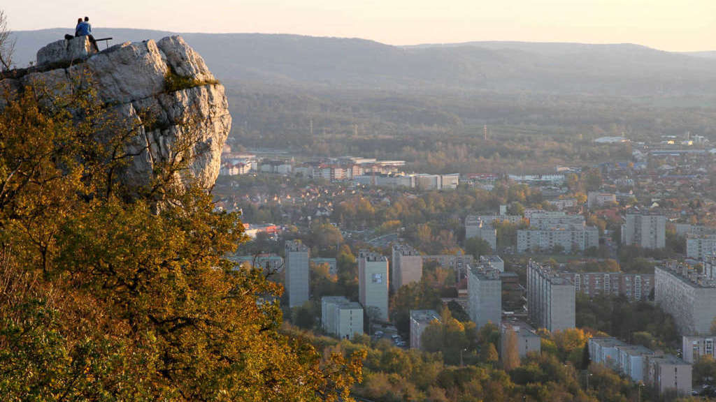 Felhívás vasalt utak és sziklamászó iskolák 2021