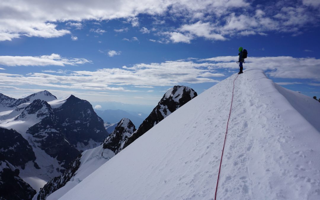 A hegymászó válogatott a svájci Piz Rosegen