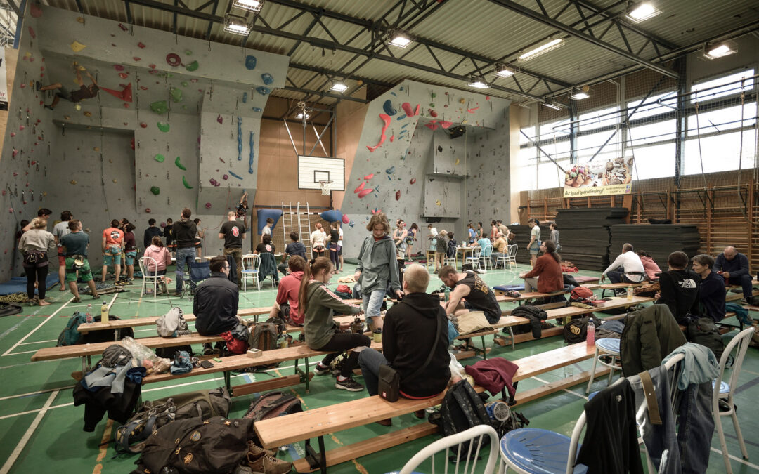 Jelentkezési felhívás mászófalak 2022